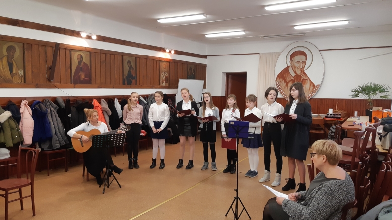 dzieci piewaj