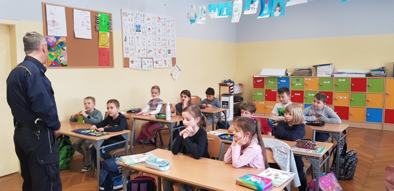 dzieci podczas zaj