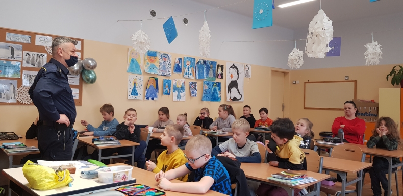 dzieci podczas zaj