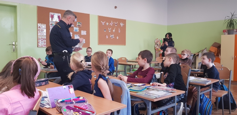 dzieci podczas zaj