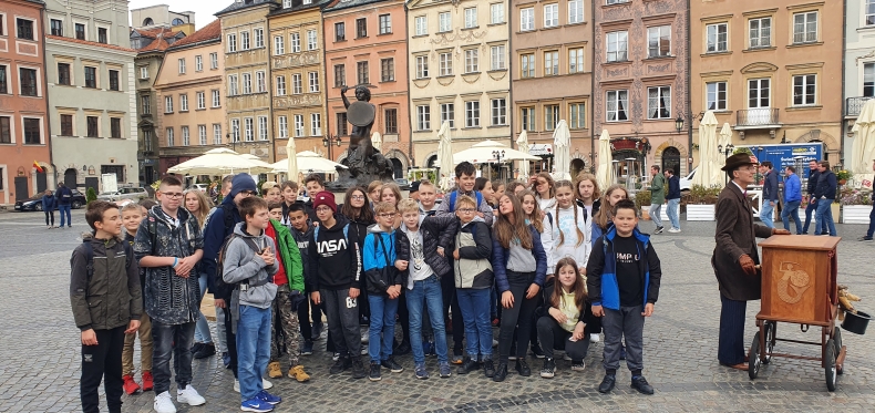 uczniowie w Warszawie