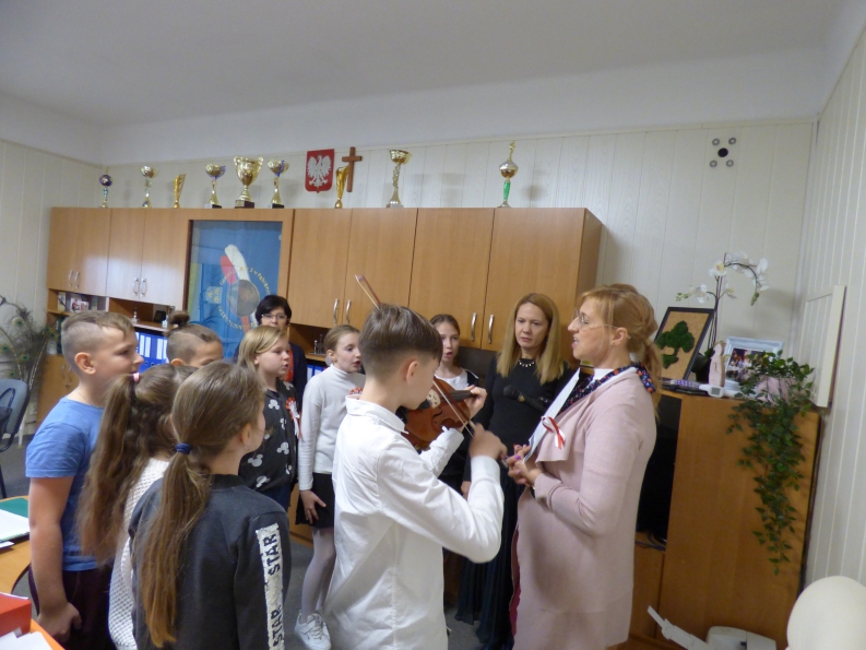 chr piew hymn