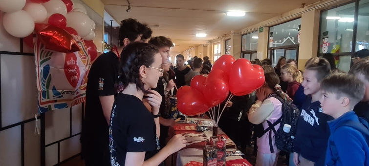 wielka orkiestra gra w naszej szkole