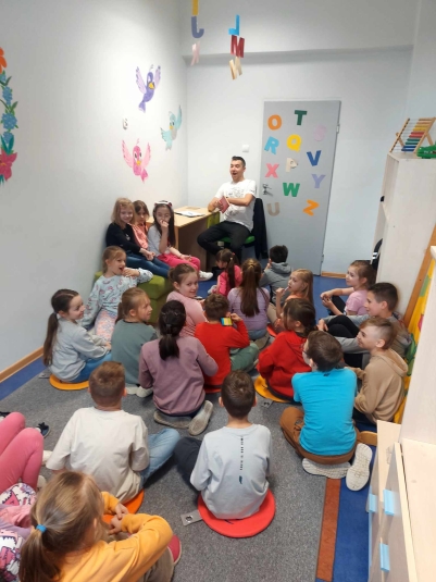 RODZICE CZYTAJ DZIECIOM
