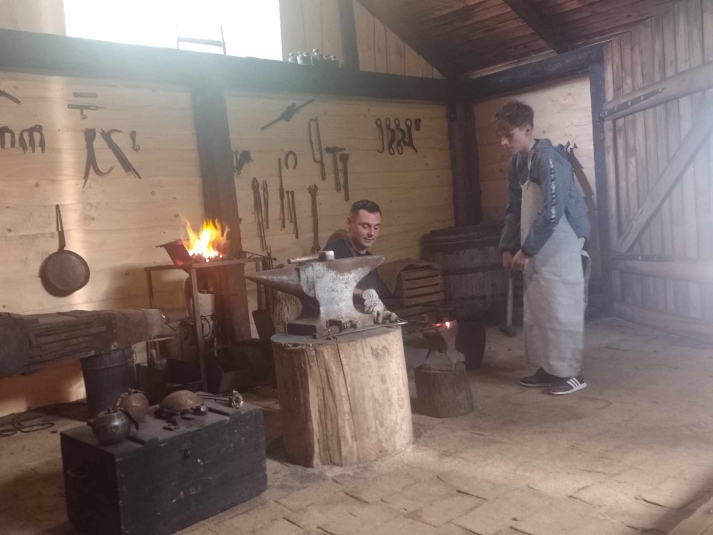WYCIECZKA DO NIEBOROWA