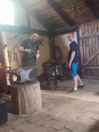 WYCIECZKA DO NIEBOROWA
