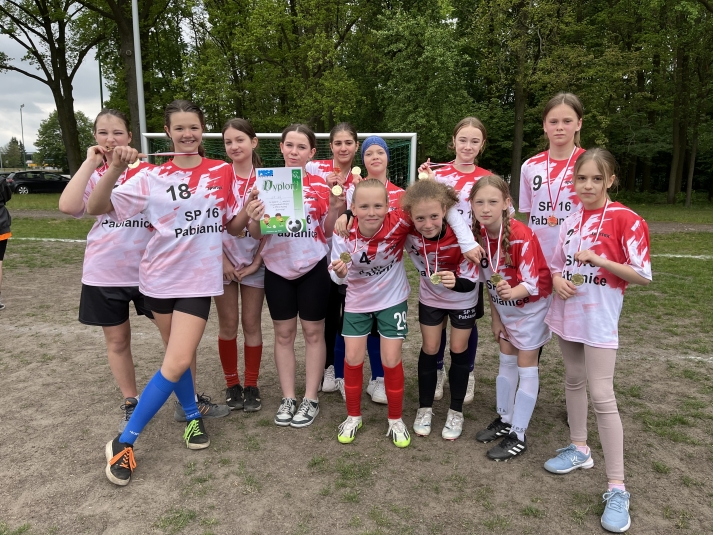 ODSUMOWANIE WSPӣZAWODNICTWA SPORTOWEGO POWIATU PABIANICKIEGO