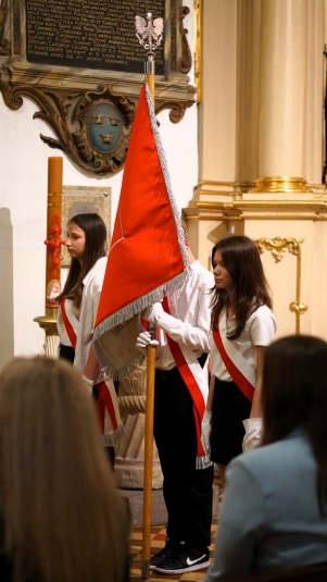 POWICENIE SZTANDARU NASZEJ SZKOY