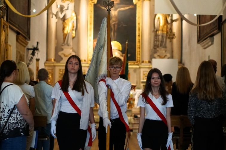 POWICENIE SZTANDARU NASZEJ SZKOY