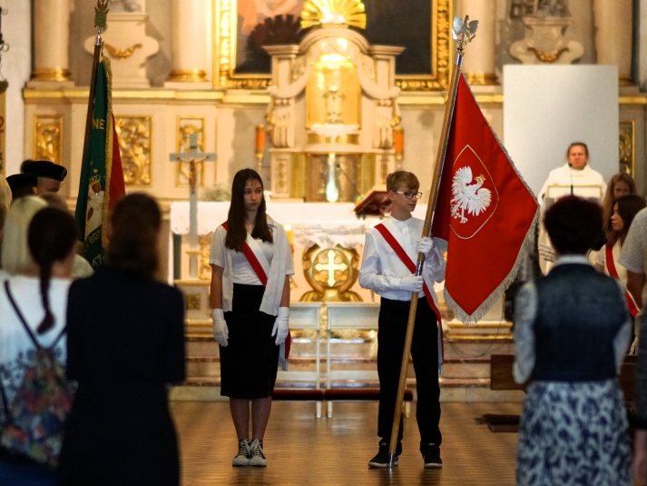 POWICENIE SZTANDARU NASZEJ SZKOY