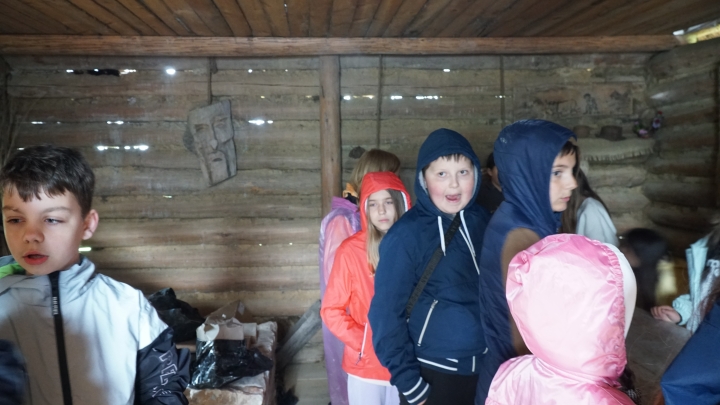 WYCIECZKA KLASY 4A I 4C W GRY WITOKRZYSKIE