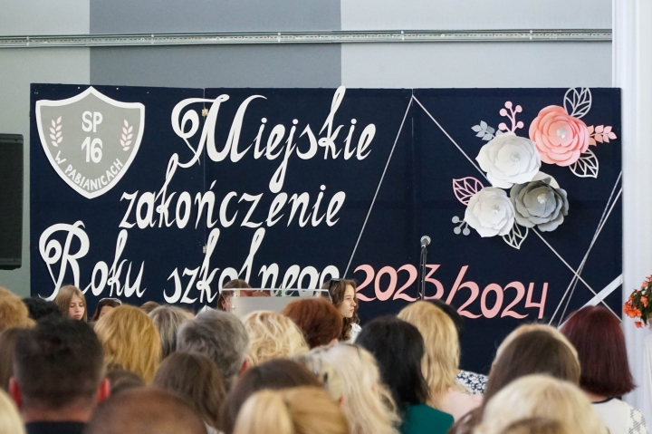 MIEJSKIE ZAKOCZENIE ROKU SZKONEGO