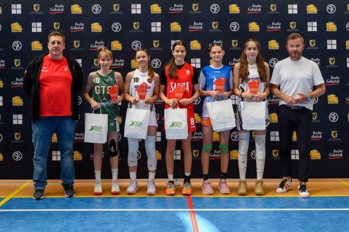 MARIA KRUPSKA i IGA ROZWANDOWICZ - NASZE UCZENNICE Z SUKCESAMI NA WIATOWYCH ARENACH