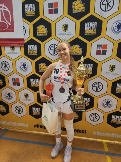 MARIA KRUPSKA i IGA ROZWANDOWICZ - NASZE UCZENNICE Z SUKCESAMI NA WIATOWYCH ARENACH