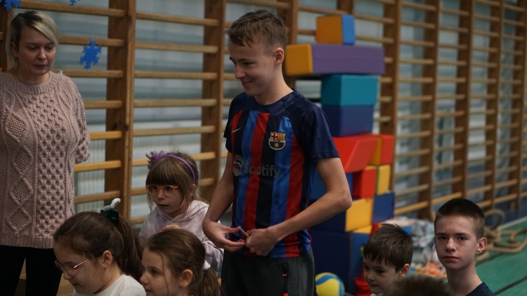 MIKOAJKOWE ZAWODY SPORTOWE DLA DZIECI ZE SPECJALNYMI POTRZEBAMI EDUKACYJNYMI