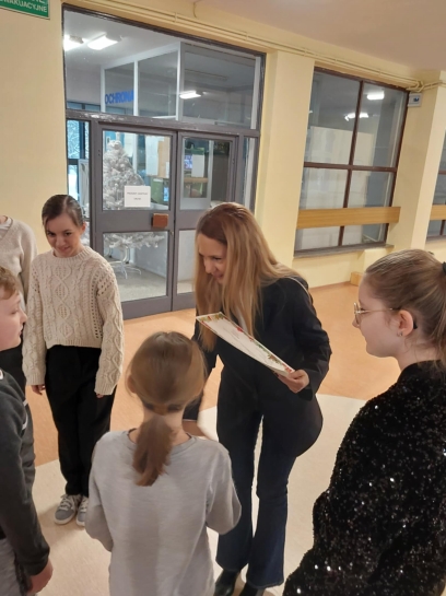 KONKURS NA NAJPIKNIEJ USTROJON PRACOWNIE