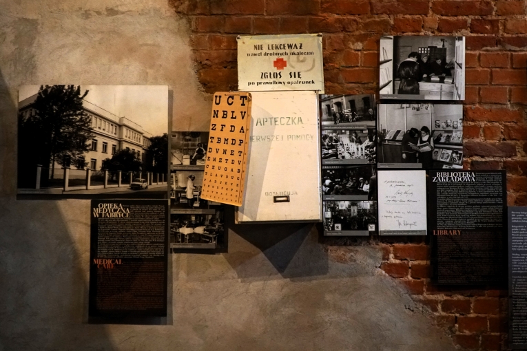 WYCIECZKA KLAS 6B I 6C DO TEATRU ARLEKIN I MUZEUM FABRYKI