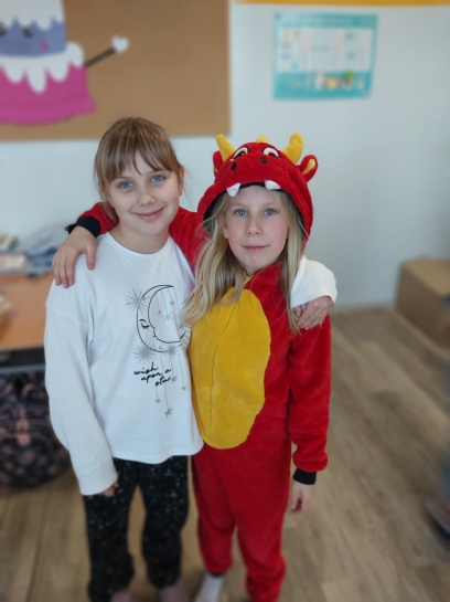 DZIE W PIAMIE 