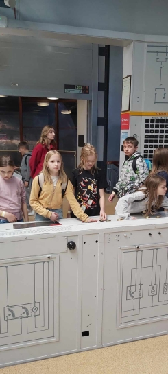 WYCIECZKA DO CENTRUM NAUKI I TECHNIKI EC1 W ODZI