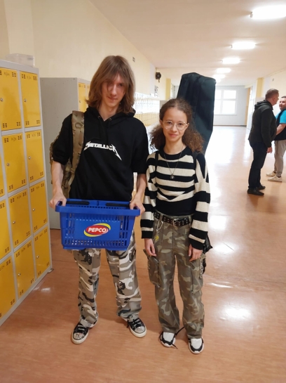 DZIE BEZ PLECAKA