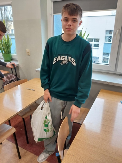 DZIE BEZ PLECAKA