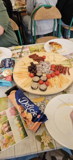 25.04 WIELKANOCNE NIADANIE