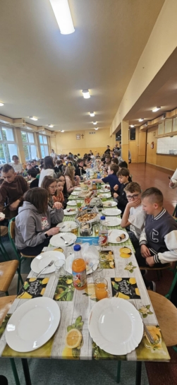 25.04 WIELKANOCNE NIADANIE
