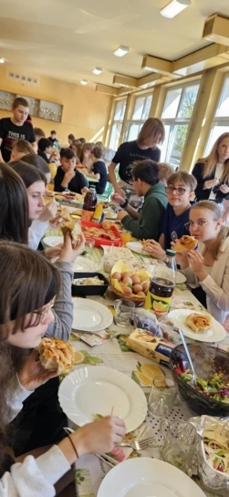 25.04 WIELKANOCNE NIADANIE
