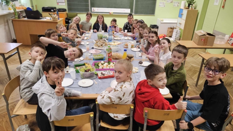 25.04 WIELKANOCNE NIADANIE