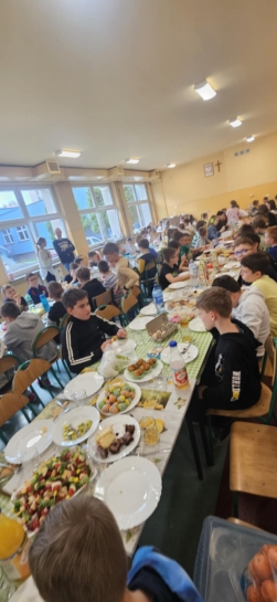 25.04 WIELKANOCNE NIADANIE
