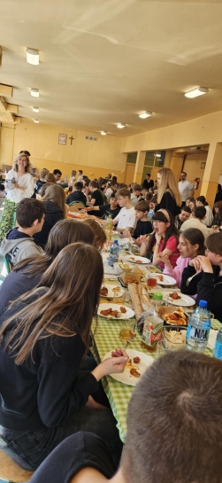 25.04 WIELKANOCNE NIADANIE