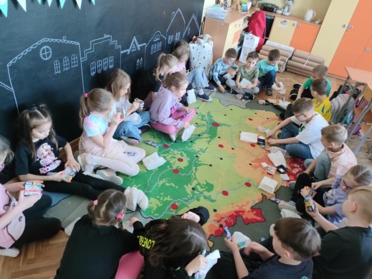 25.04 WIELKANOCNE NIADANIE