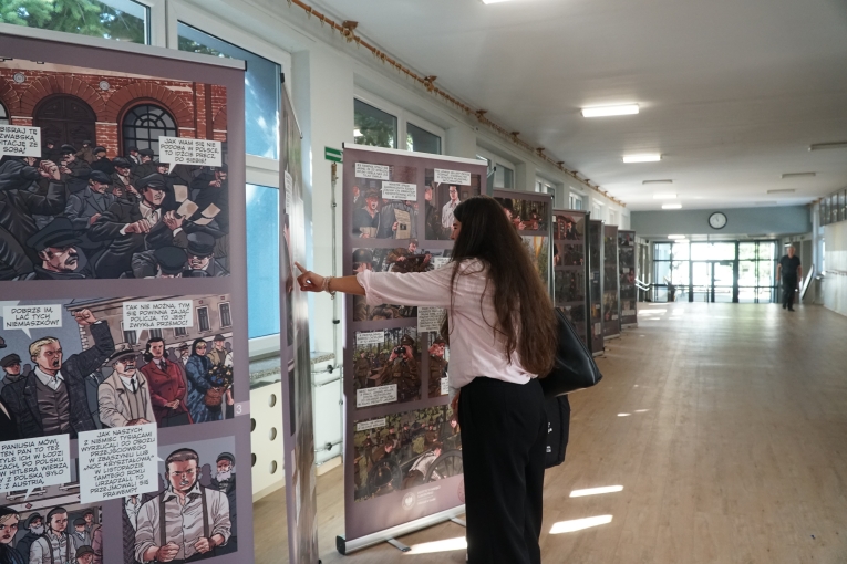 NA WRZE�NIOWYM SZLAKU. BITWA O PABIANICE'39