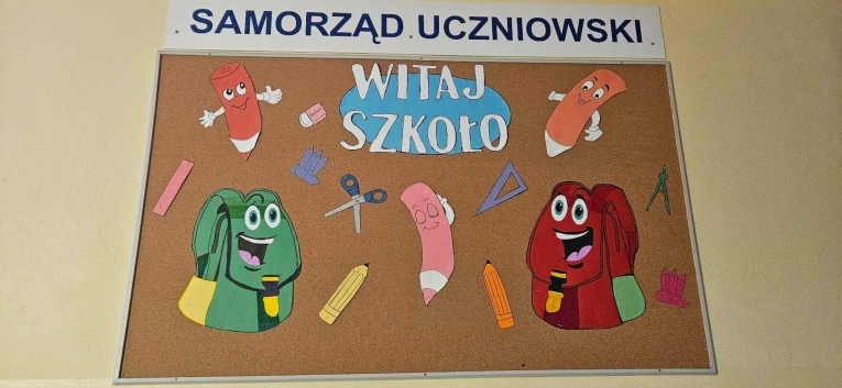 PIERWSZY TYDZIE�  W �WIETLICY JU� ZA NAMI