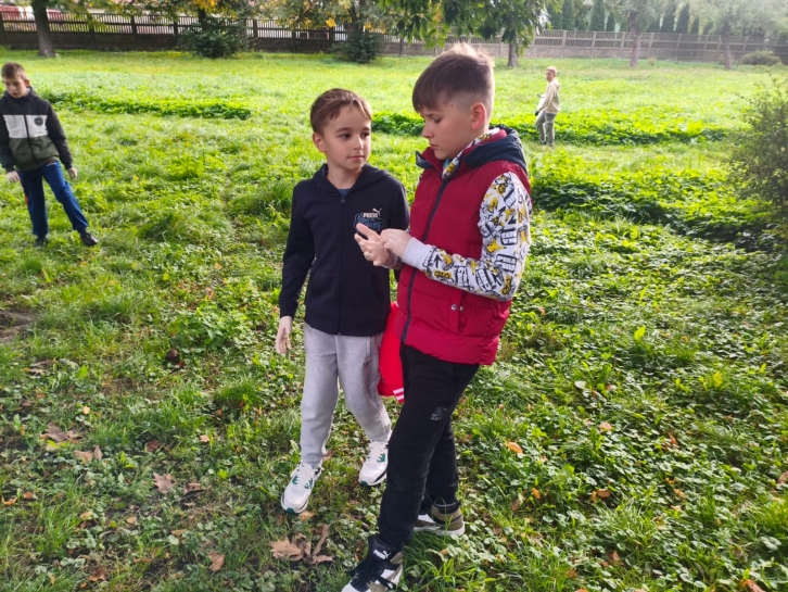 AKCJA SPRZ�TANIE �WIATA