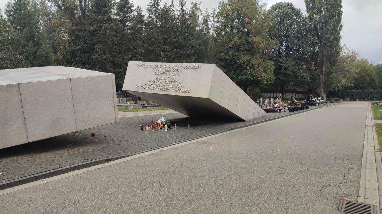 WYCIECZKA DO WARSZAWY KLAS 8A ORAZ 8D