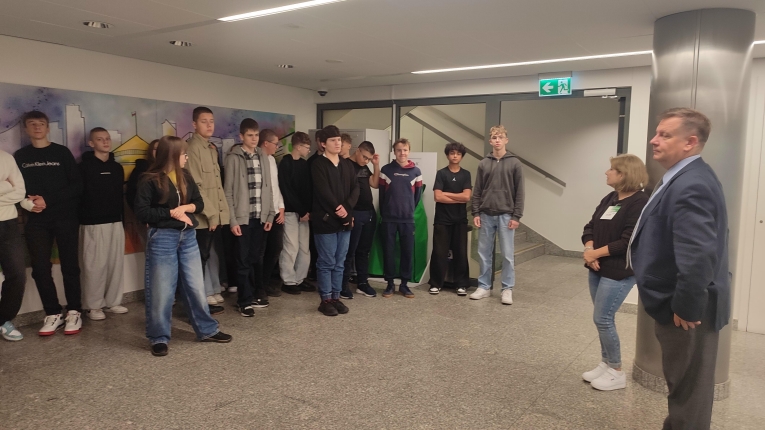 WYCIECZKA DO WARSZAWY KLAS 8A ORAZ 8D