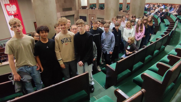 WYCIECZKA DO WARSZAWY KLAS 8A ORAZ 8D