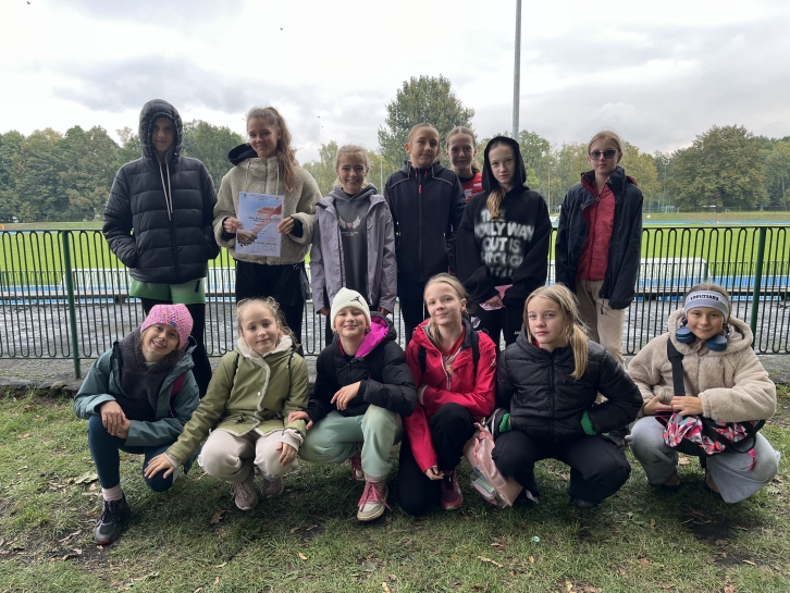 MISTRZOSTWA POWIATU PABIANICKIEGO W SZTAFETOWYCH BIEGACH PRZE�AJOWYCH&nbsp;