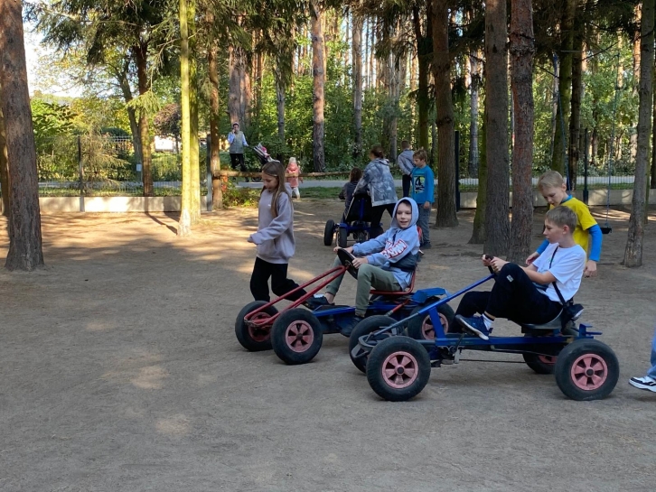 WYCIECZKA KLAS 4A i 4B DO NIEBOROWA I BOLIMOWA