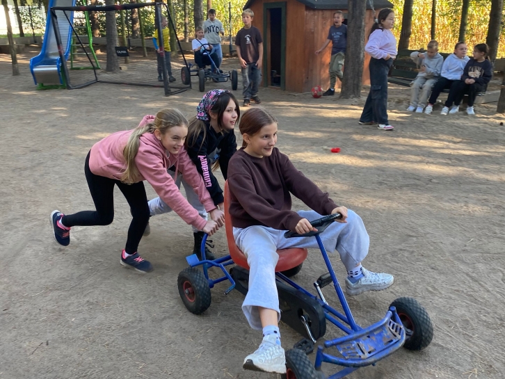 WYCIECZKA KLAS 4A i 4B DO NIEBOROWA I BOLIMOWA