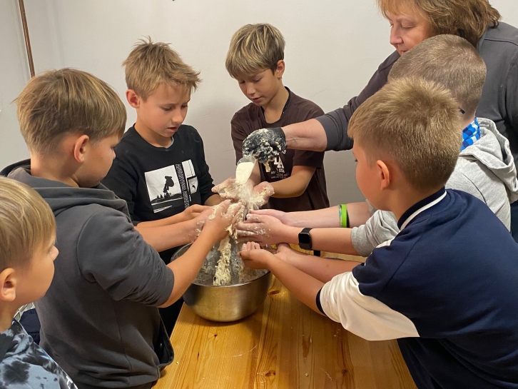 WYCIECZKA KLAS 4A i 4B DO NIEBOROWA I BOLIMOWA