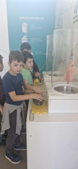 WYCIECZKA W G�RY �WI�TOKRZYSKIE KLAS 2A, 2B, 3A