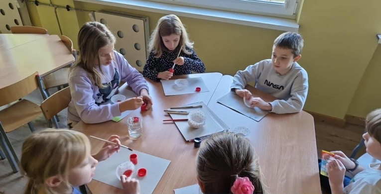 WOJNA W OCZACH DZIECKA&nbsp;