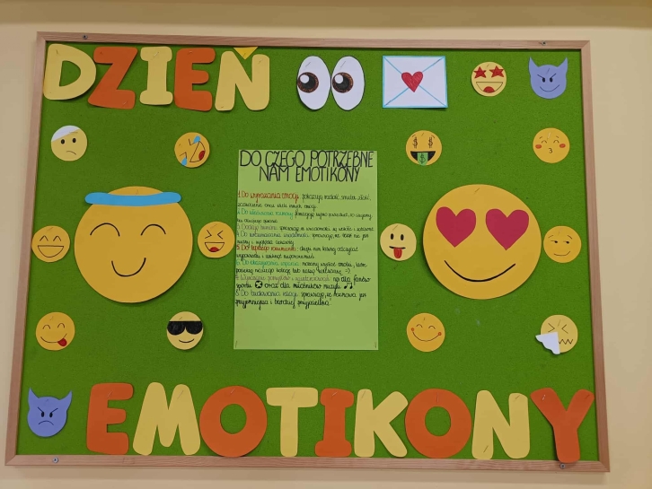 KALENDARZ �WI�T NIETYPOWYCH - WRZESIE�&nbsp;