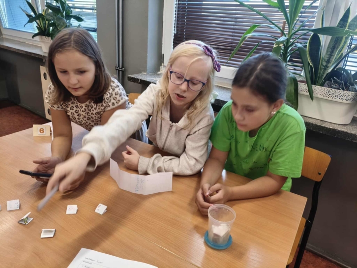 DZIE� CH�OPAKA W KLASIE 4D