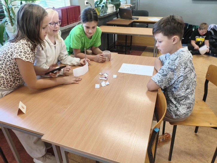 DZIE� CH�OPAKA W KLASIE 4D