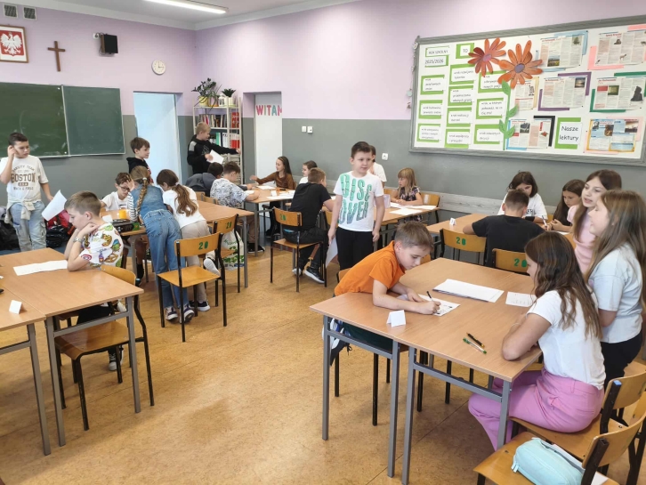 DZIE� CH�OPAKA W KLASIE 4D