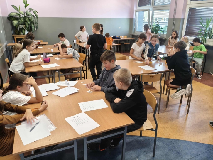 DZIE� CH�OPAKA W KLASIE 4D