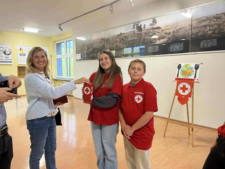 AKCJA PCK „WALKA Z G�ODEM”